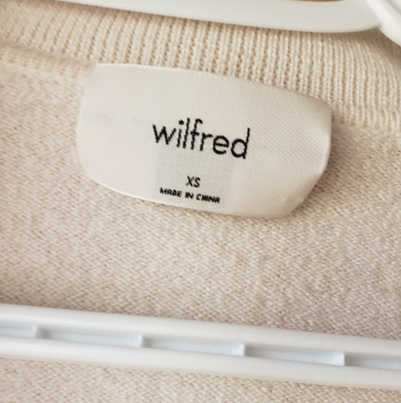 Wilfred White V-Neck Sweater - Picture 3 of 12